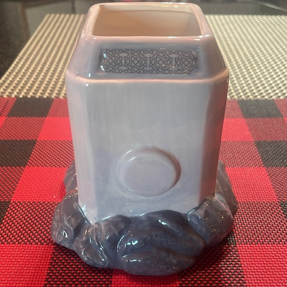 The Avengers - Thor - Hammer Mug - Picture 3 of 6